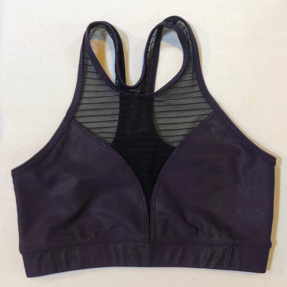 Onzie sports bra